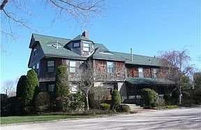 1st image of 16 Gardencourt Dr