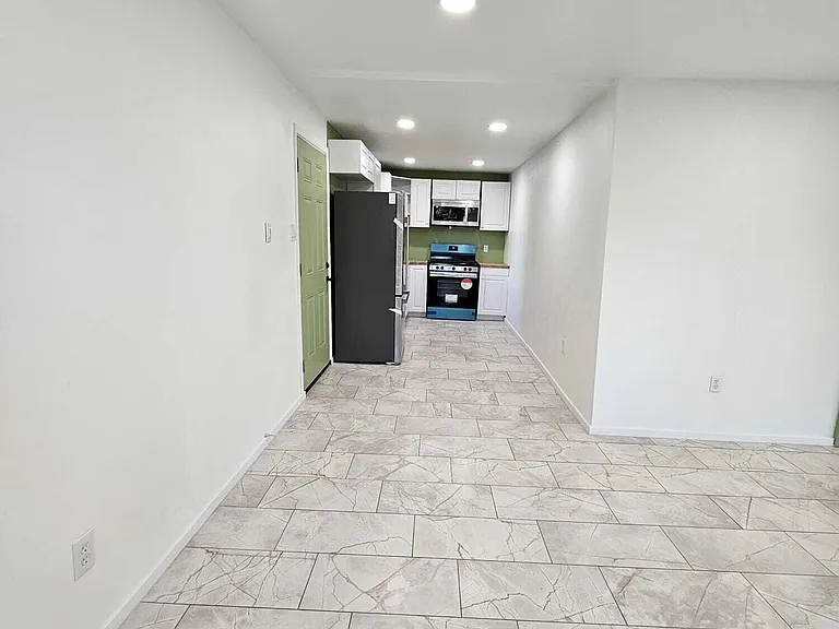 8375 W Madison St — Photo 17