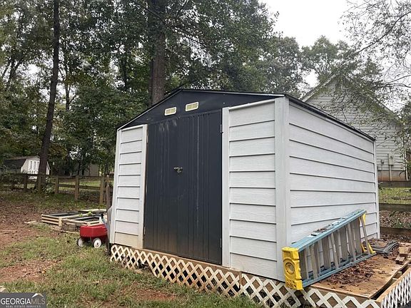 4th image of 124 Finch Way