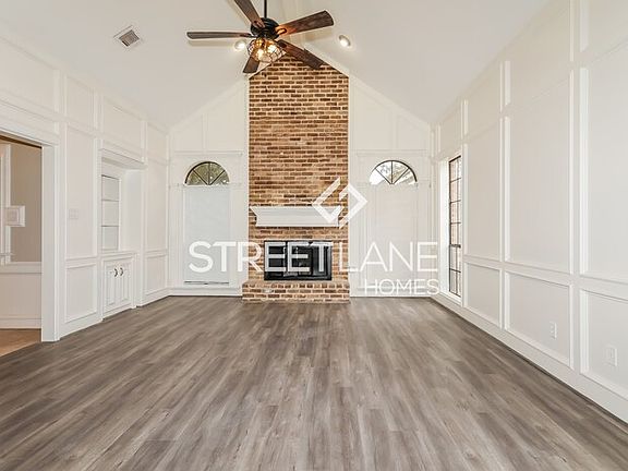 2nd image of 4610 Woodland Plaza Dr