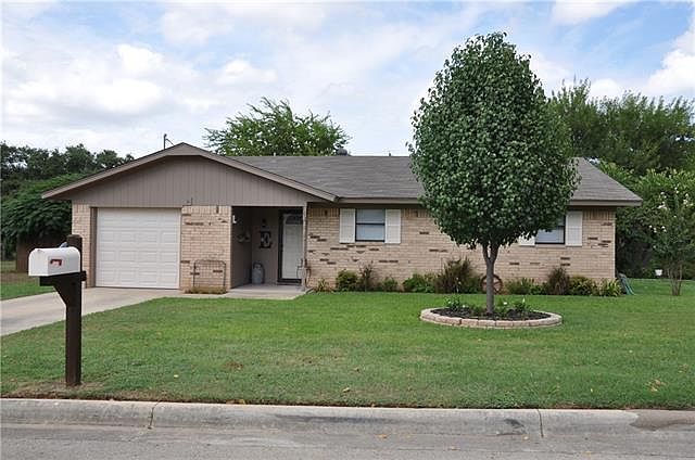 1st image of 102 Bowie Cir