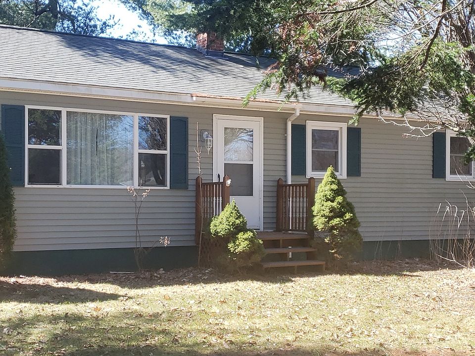1st image of 21 Denise Ave