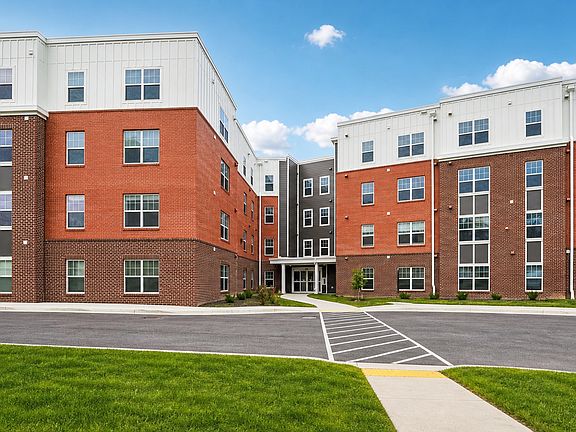 2nd image of 423 E Patrick St #474739d02