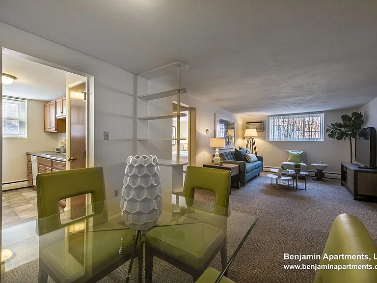 8 Brattle Dr #7 — Photo 3