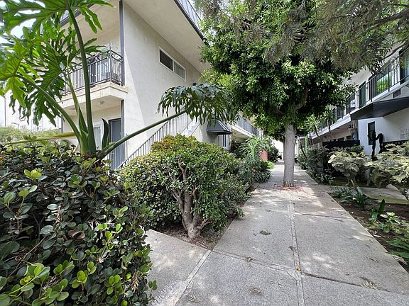 2nd image of 3746 S Canfield Ave APT 1