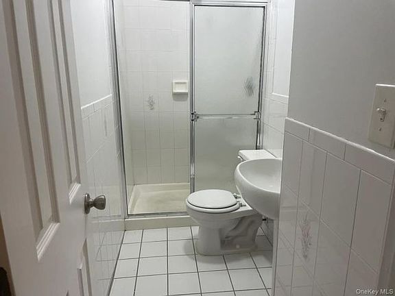 4th image of 6903 Bayfield Ave