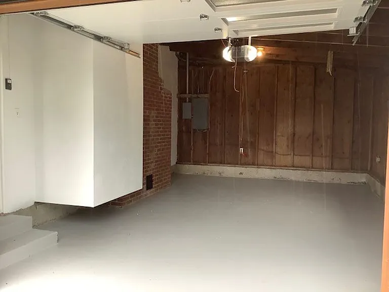 955 Exchange St — Photo 3