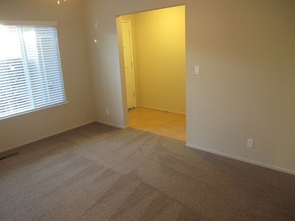 4th image of 872 E Evelyn Ave