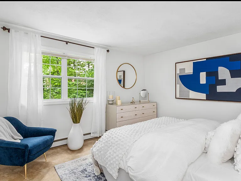 33 Highland Glen Dr #106 — Photo 8