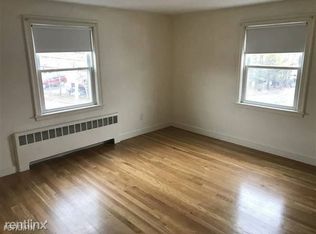 26-28 Bradshaw St, Watertown, MA 02472