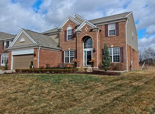 15741 Holborn Ct, Macomb, MI 48044