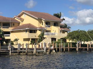 931 Palm Trl APT 8, Delray Beach, FL 33483