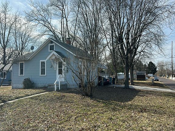 2nd image of 124 Edwards St