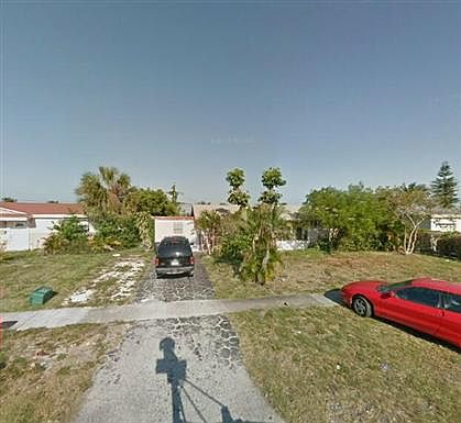 1st image of 4020 NW 4th Ave