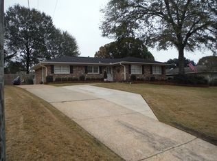 355 Sterling Dr, Montgomery, AL 36109