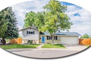 6888 S Roslyn Cir, Centennial, CO 80112