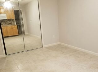 4361 NW 36th Ave, Lauderdale Lakes, FL 33309