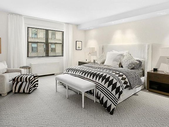 4th image of 116 Central Park S APT 12A