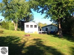 8627 Platte Rd, Beulah, MI 49617