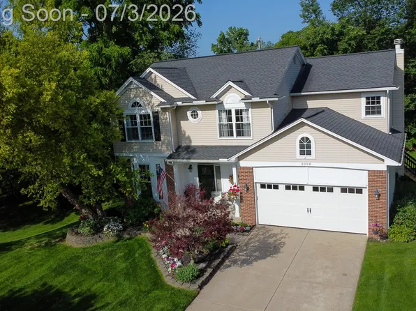 3094 Waldon Park Dr, Orion, MI 48359