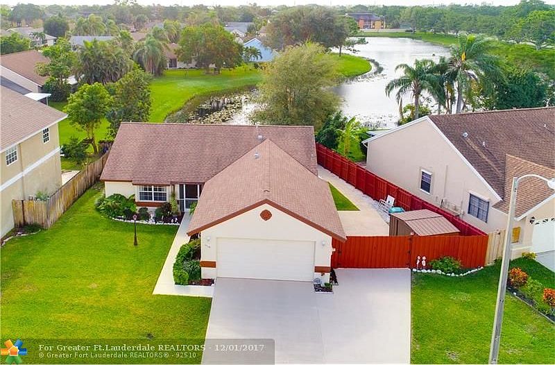 1st image of 1710 Banyan Creek Ct