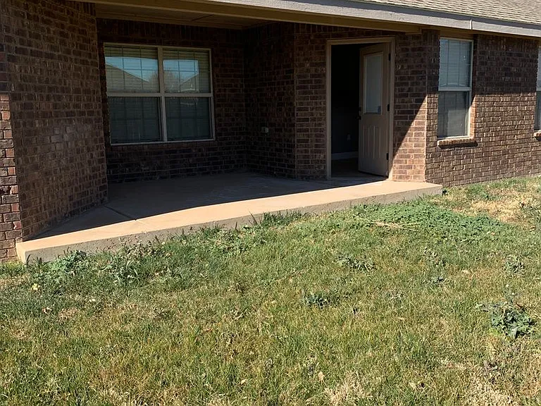 2225 Jadyn Ln — Photo 31