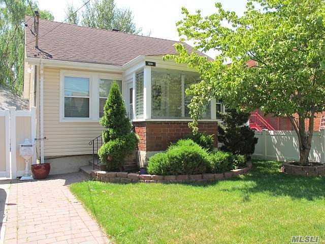 1st image of 1331 Scimitar Ave