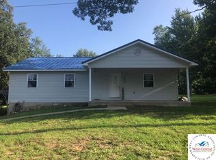 102 E 7th St, Stover, MO 65078