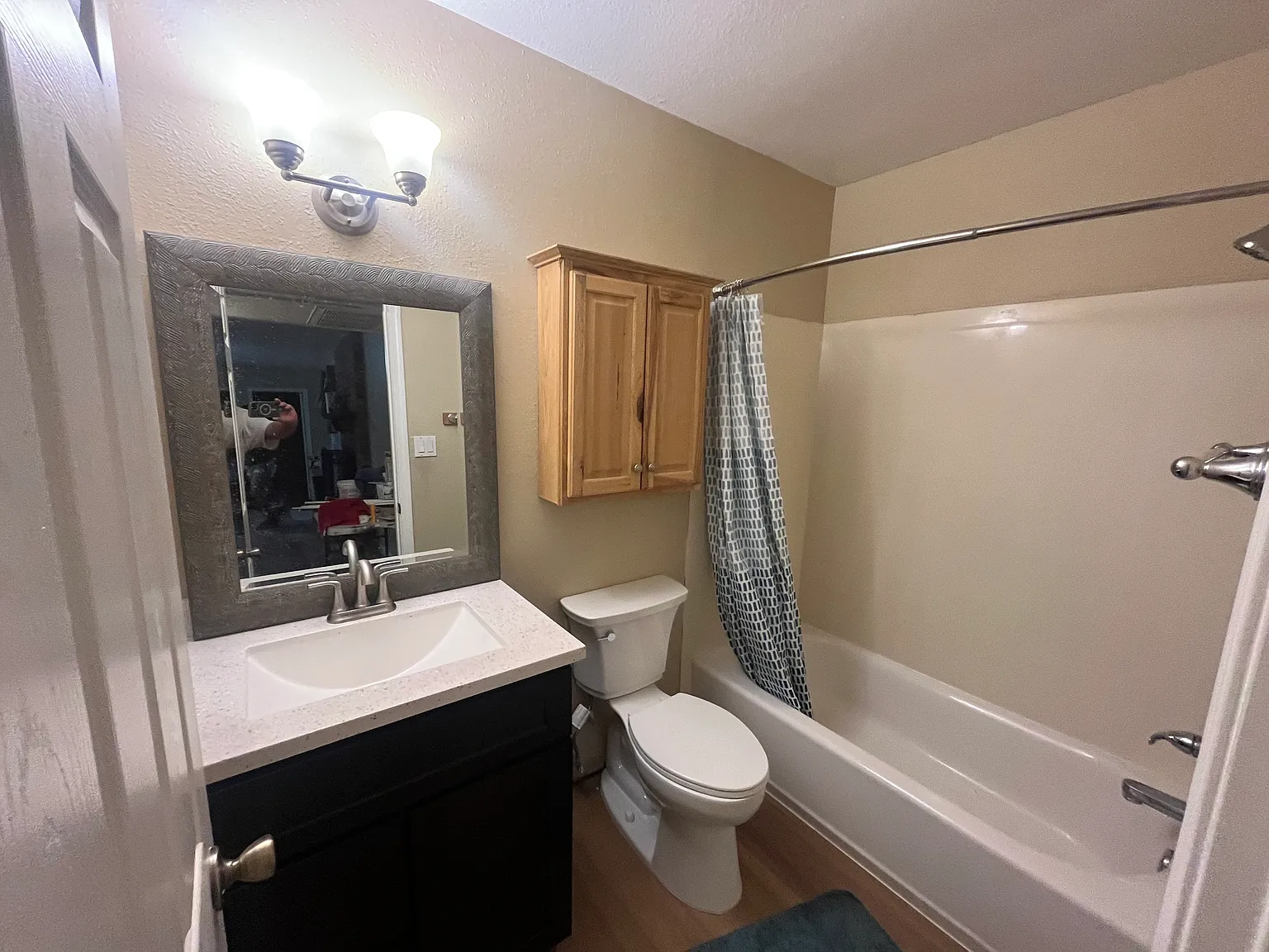 3 bed, 1130 sqft, $1,900 — Photo 4