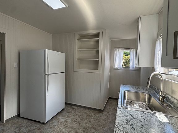 4th image of 3954 T St #1