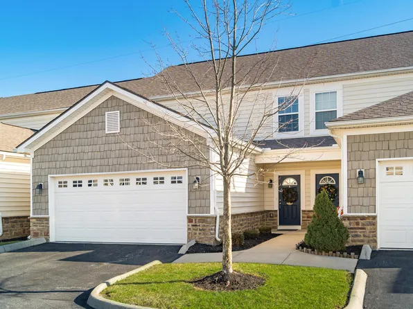 5748 Albany Reserve Dr, Westerville, OH 43081