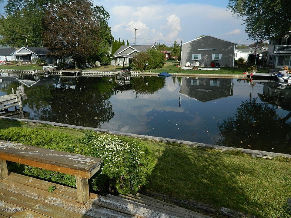 2nd image of 12579 Blue Lagoon Rd