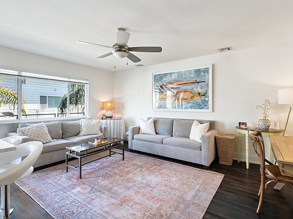3rd image of 2833 Saint Charles Ave APT 38