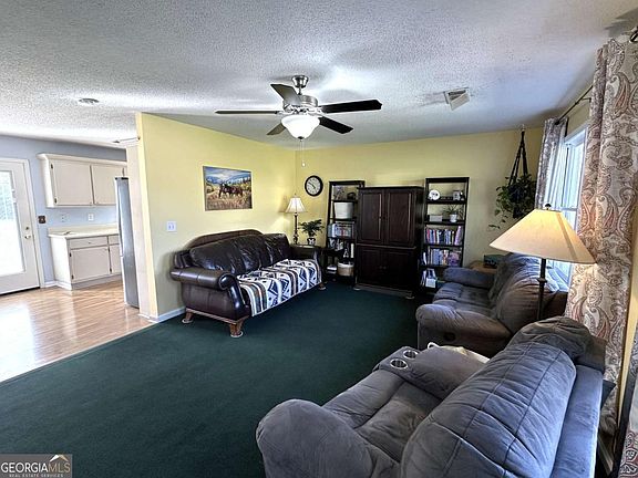 5th image of 57 Jennifer Ln NE