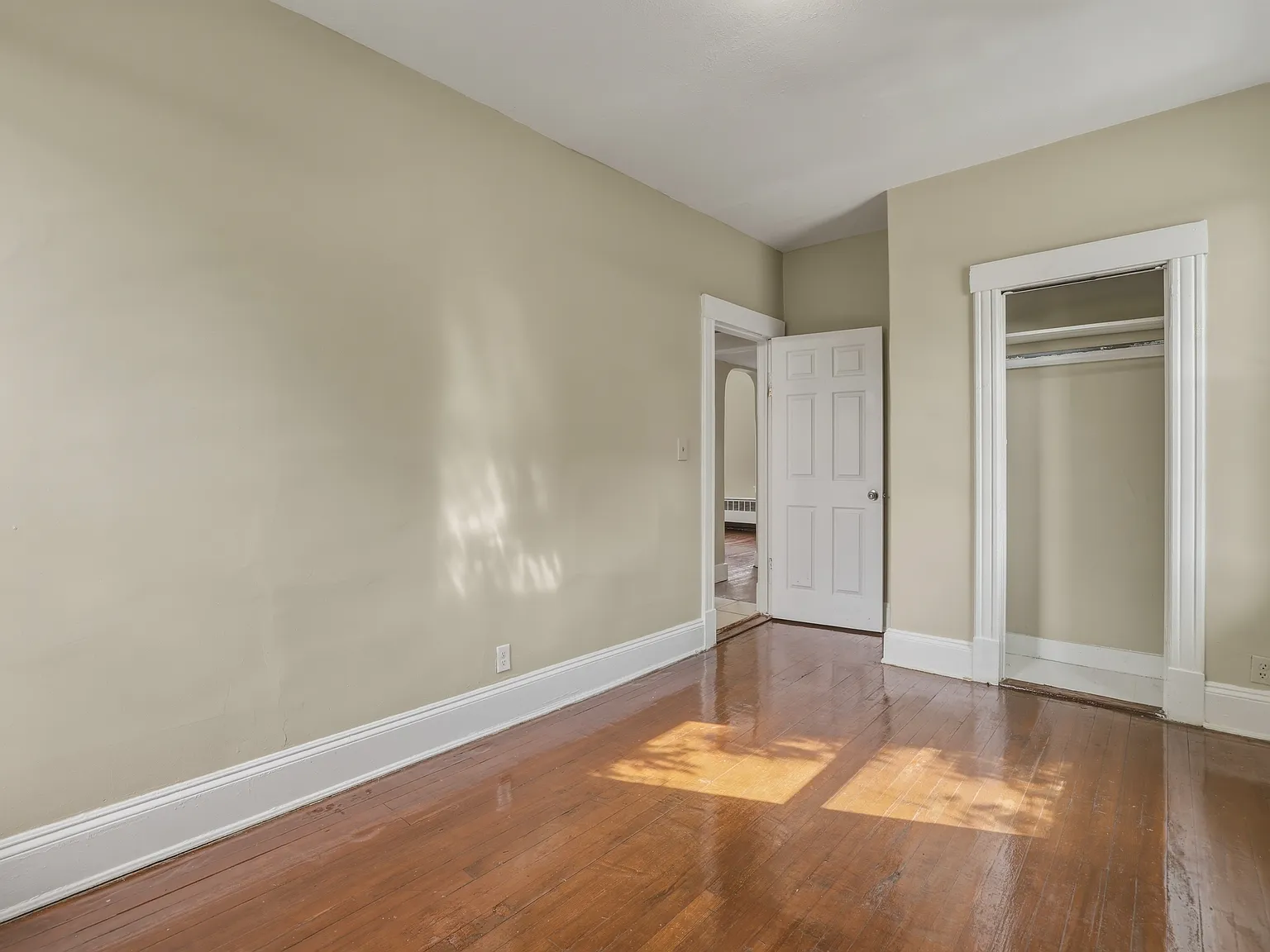2 bed, 817 sqft, $1,375 — Photo 4