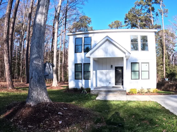 1536 Chateau Ln, Rocky Mount, NC 27803