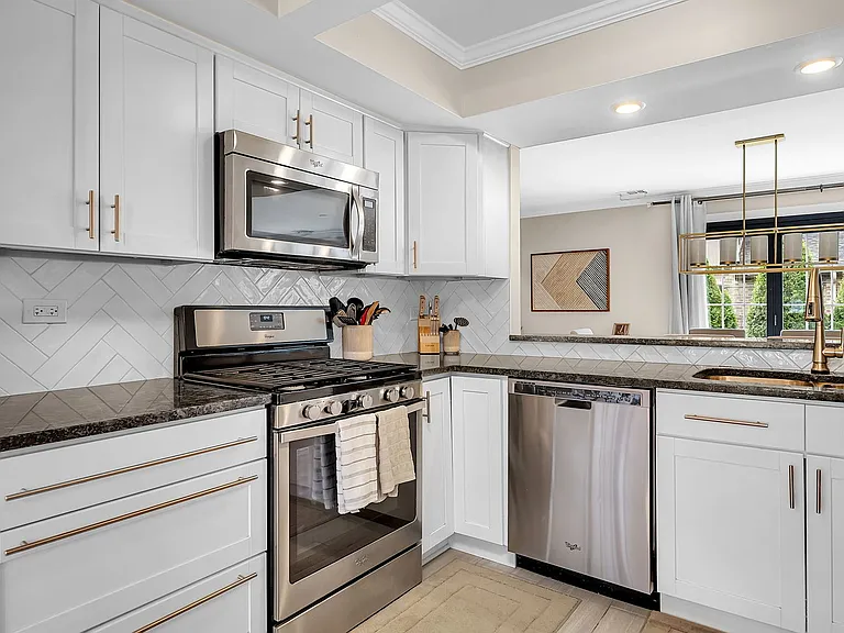 Berkhansted Ct — Photo 14