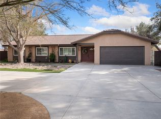 19195 Symeron Rd, Apple Valley, CA 92307