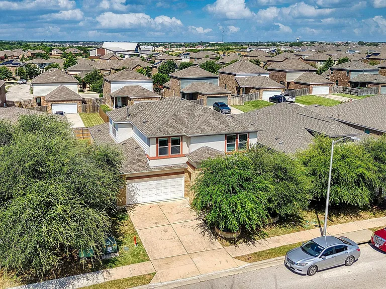 1341 Eagle Ray St — Photo 43