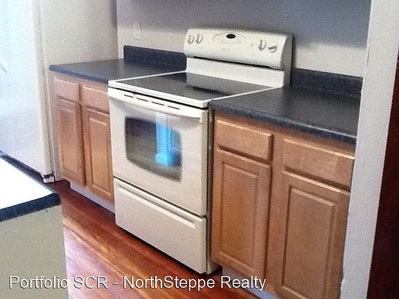 2nd image of 197 W 8th Ave #2877622