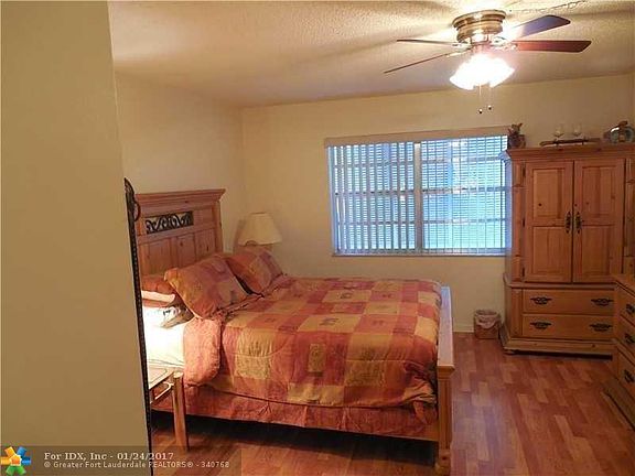 5th image of 243 Briarwood Cir #4-14