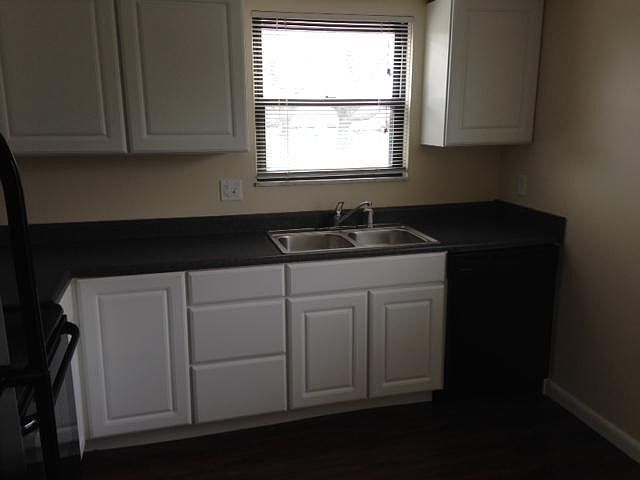 2nd image of 1520 Bradshire Dr APT D