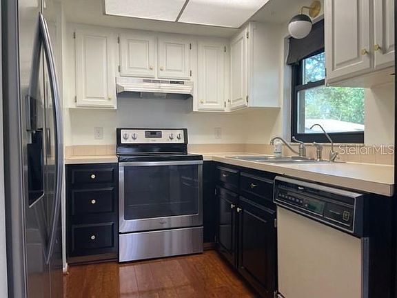 4th image of 7272 Moffatt Ln N