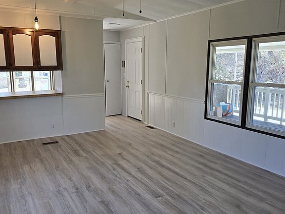 4th image of 268 Palmer Rd Trailer 51