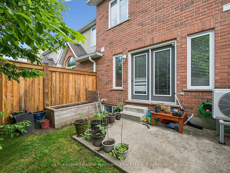 165 Terraview Cres #2 — Photo 31