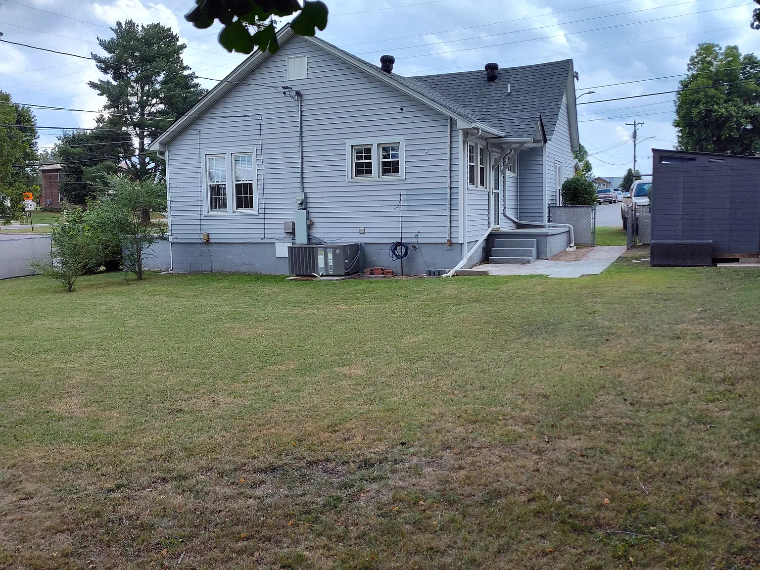2 bed, 1016 sqft, $1,100 — Photo 3