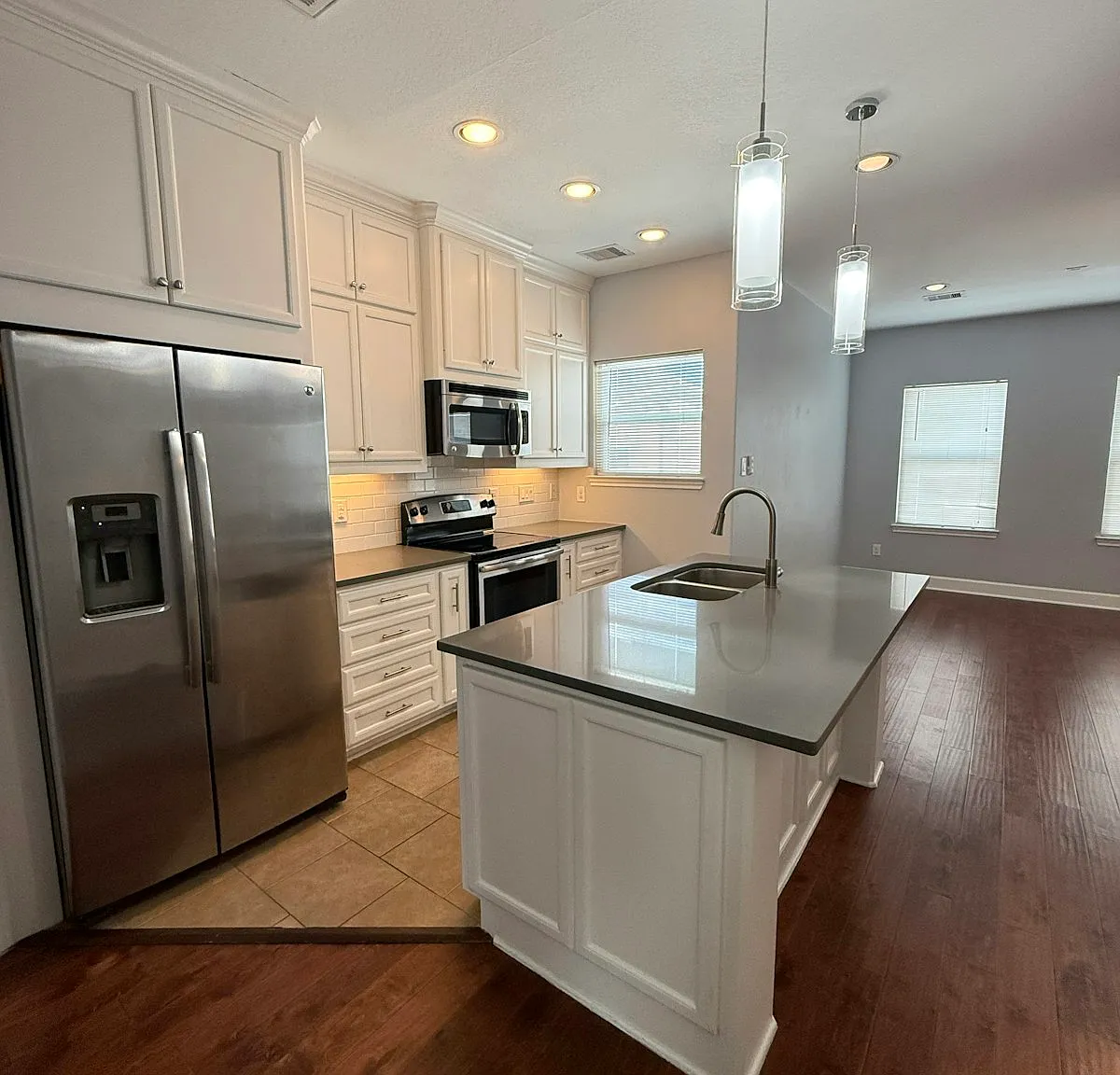 309 Felt Cir, Unit 1 — Photo 2