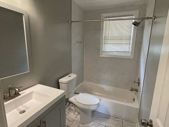 5th image of 821 Maury Ave #1