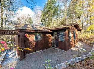 50 S Shore Dr, South Salem, NY 10590