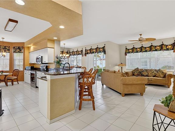 5th image of 25776 Lake Ameila Way WAY #101
